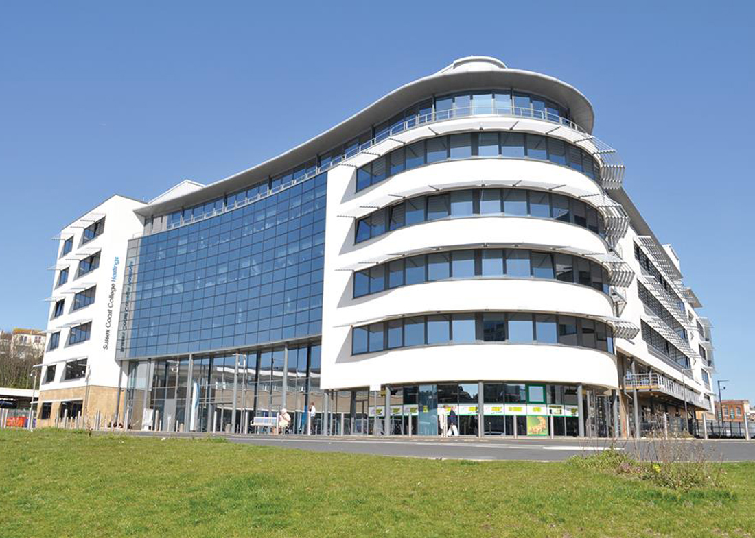 EAST SUSSEX COLLEGE HASTINGS (UK)